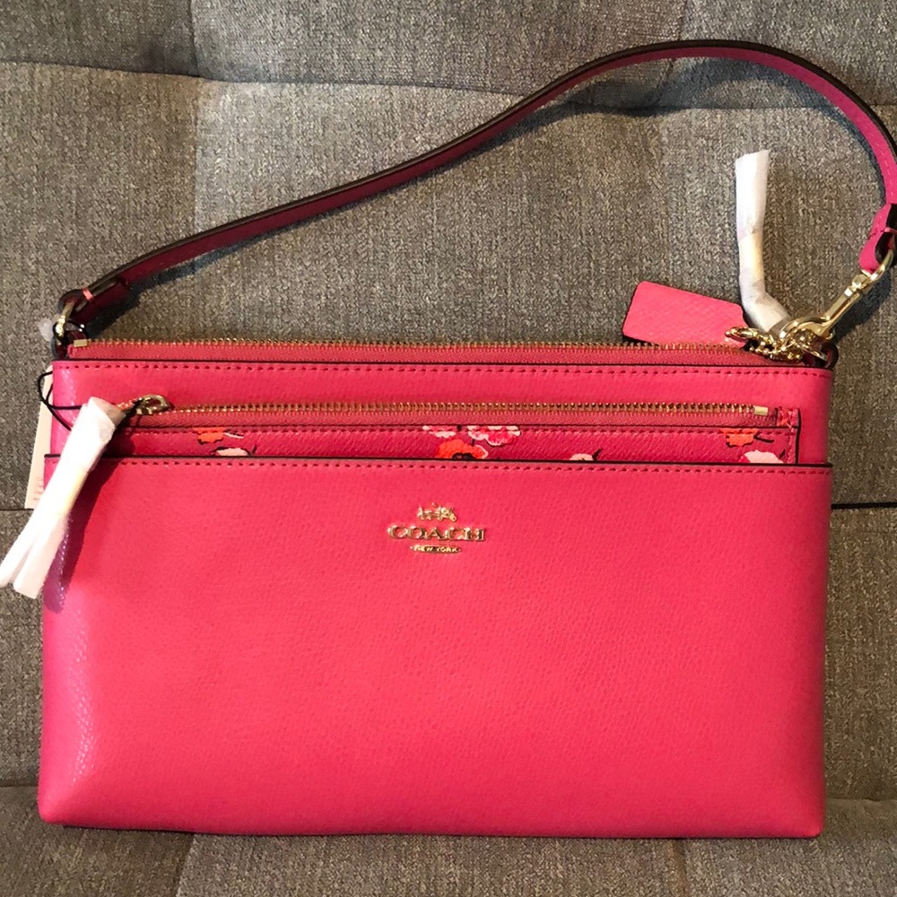 COACH “pop pouch”/wristlet